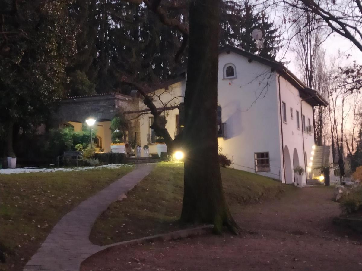 "La Selvetta" Bed And Breakfast Buguggiate Exterior photo