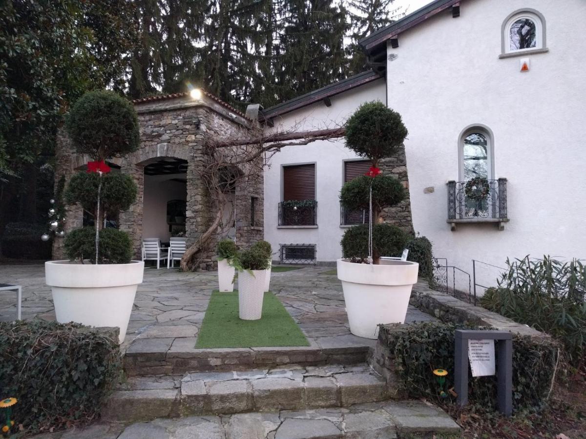 "La Selvetta" Bed And Breakfast Buguggiate Exterior photo